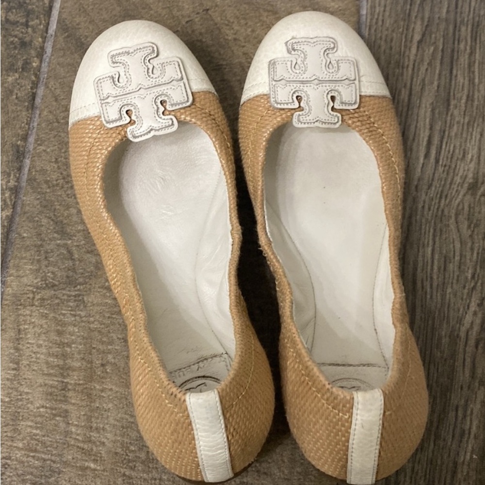 Tory Burch Tan and White Flats with Minimalist Design